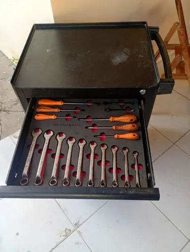 Carrinho de ferramentas