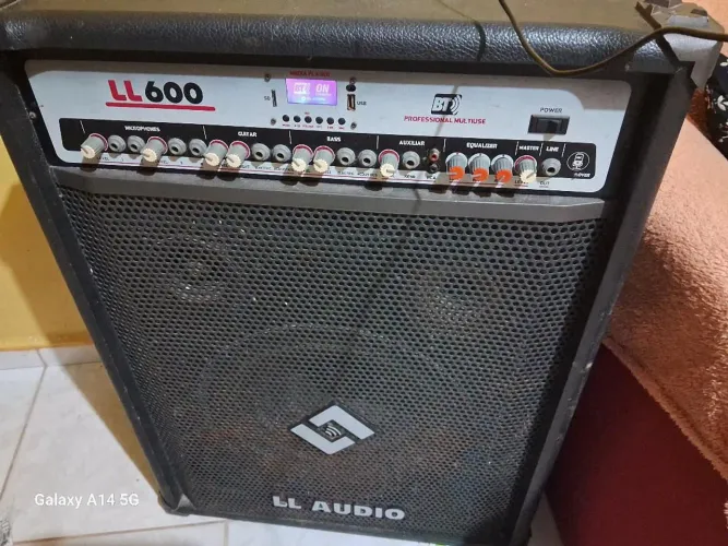 Vendo Caixa de som