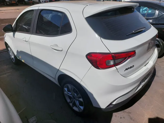 Fiat Argo Drive 1.0 6V Flex 2026