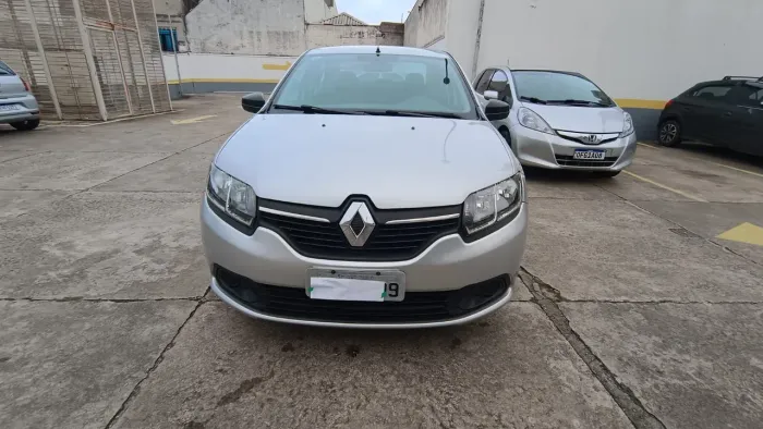 Renault Logan Authentique Hi-flex 1.0 16V 4P 2016