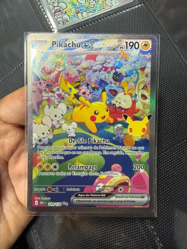 Pikachu Ex 149/128 edição 30 anos