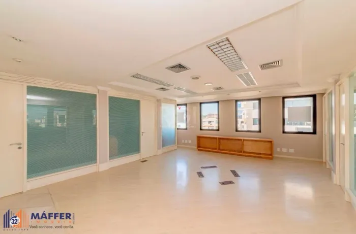 Conjunto Comercial de 129,57m2 nas Três Figueiras para comprar