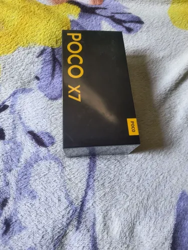 Poco X7 normal 256gb 8gb RAW lacrado