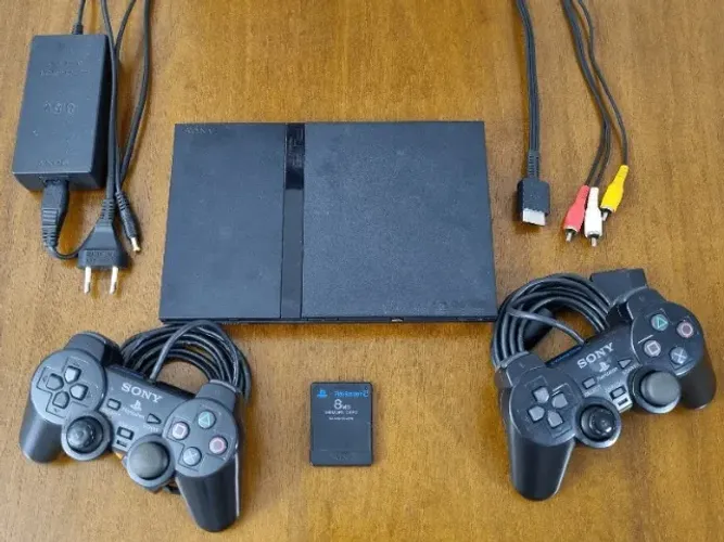 VENDO - VIDEOGAME PLAY STATION 2 SLIM