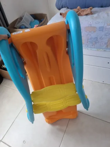 Vendo escorregado infantil, aceito propostas 