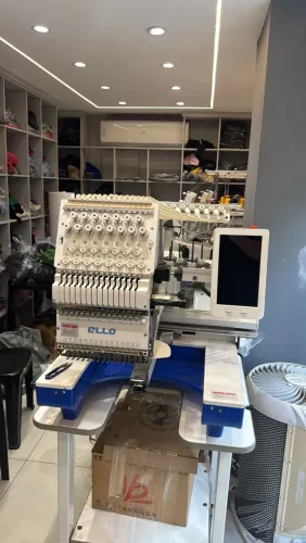 Máquina de bordado industrial ello 15 agulhas