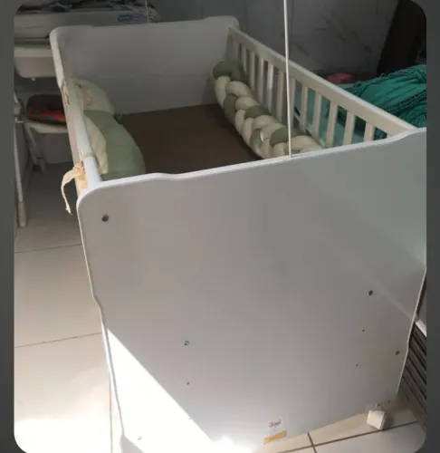 Vendo berço de bb, pouco usado e com rodinha, 300 reais