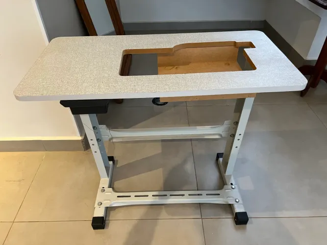 Mesa aço para maquina de costura