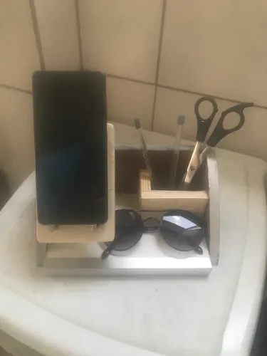 Suporte para celular e acessórios 