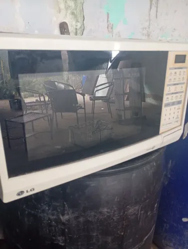 Micro-ondas no precinho