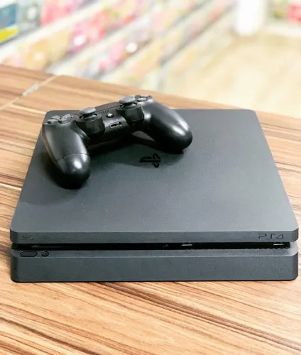 PS4 Slim 1TB STAR GAMES