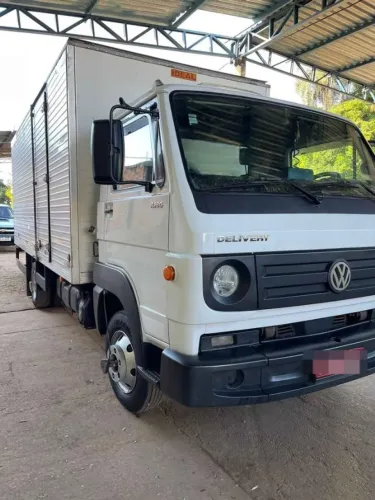Vw delivery 8160 bau 2013