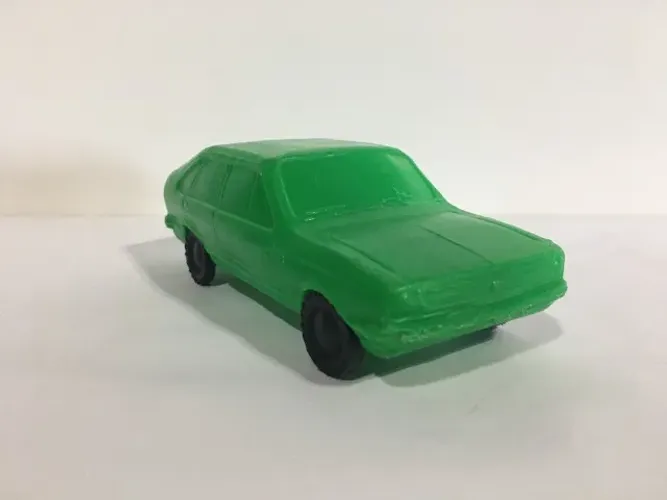 Antigo Carrinho Volkswagen Passat 4 Portas Verde Plástico Bolha I.F.A (IFA) Anos 80