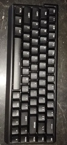 Teclado Magneto Madlions 68 HE, com problema
