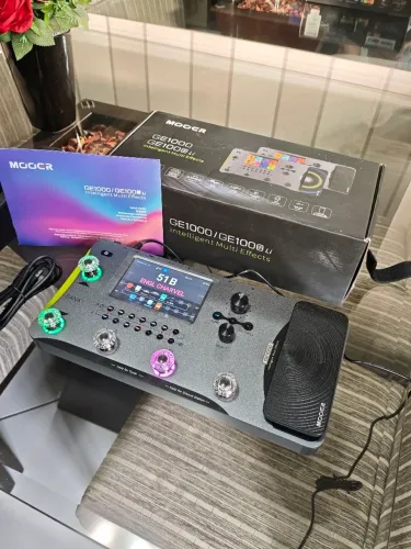 Pedaleira Pedal Mooer Ge1000 Multi Efeitos