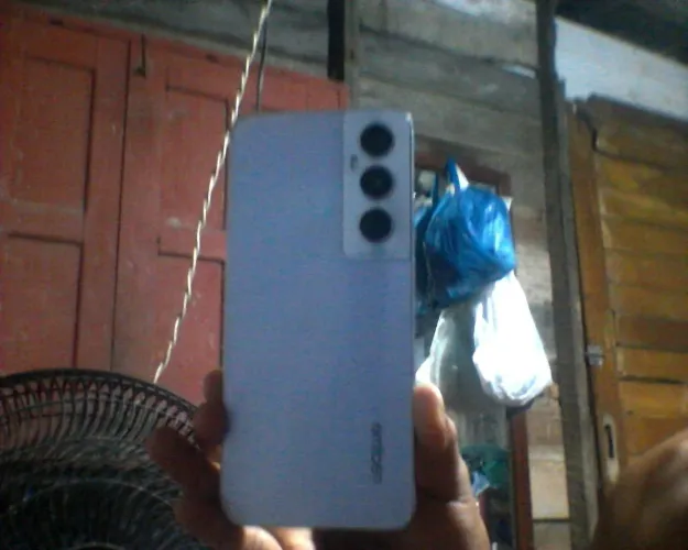 Vende-se celular realme c65 pra retirada de peças