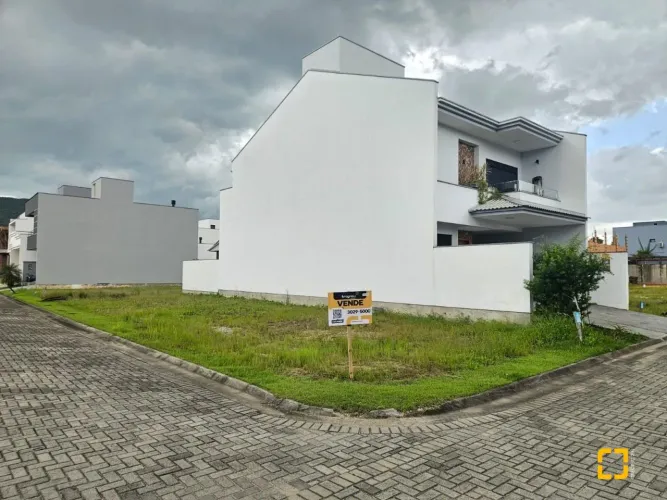 Terreno para venda no bairro Beira Rio (Delta Ville) na Cidade de Biguaçu