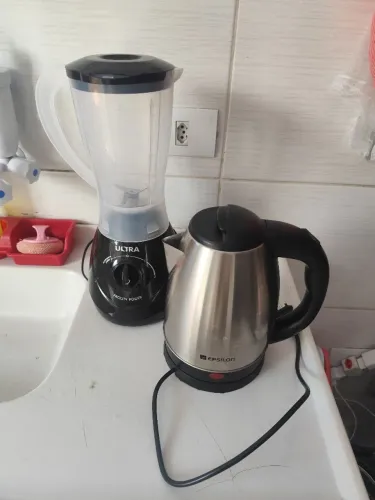 LIQUIDIFICADOR MONDIAL (ULTRA) E CHALEIRA COM DEFEITO