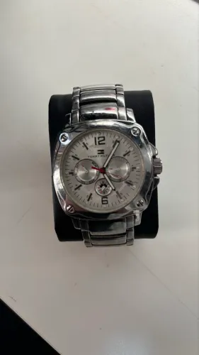 Relógio Tommy Hilfiger multifunção