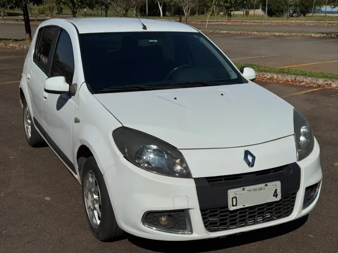 Renault Sandero Privilège Hi-flex 1.6 8V 5P 2014