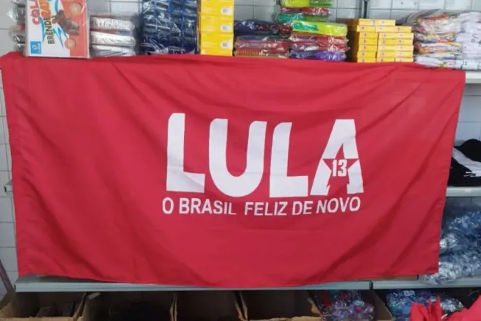 Bandeiras de Lula do PT