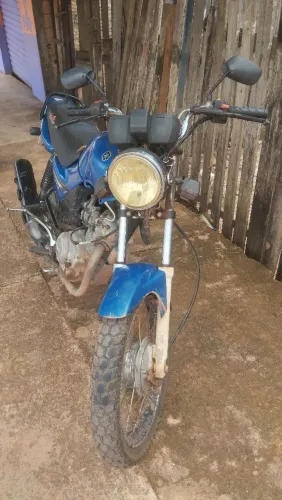 Vendo ybr motor feito rodando perfeitamente só o luxo