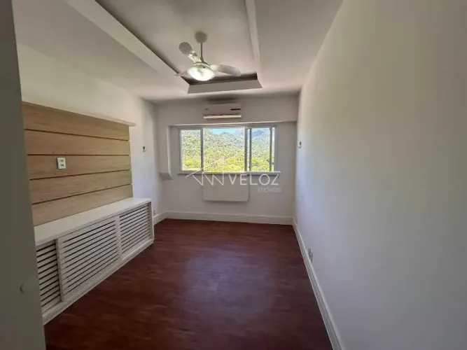 Apartamento : / Residencial / Jardim Botânico