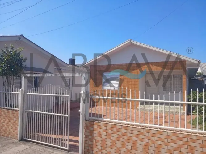 Casa para Venda em Matinhos, Bom retiro, 8 dormitórios, 4 banheiros