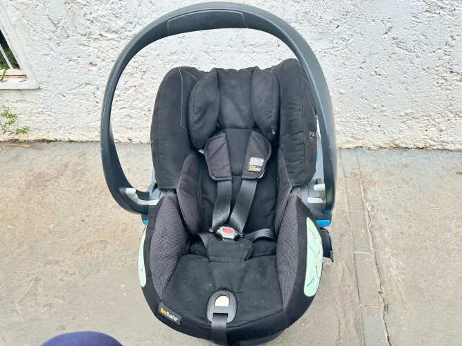 Bebê conforto marca Besafe: Segurança, flexibilidade e conforto. R$ 300,00