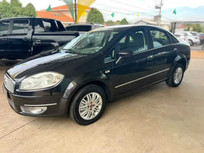 Fiat Linea 1.9/ HLX 1.9/ 1.8 Flex 16V 4P 2010