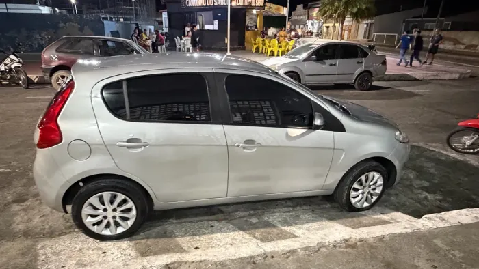 Fiat Palio Essence 1.6 Flex 16V 5P 2013