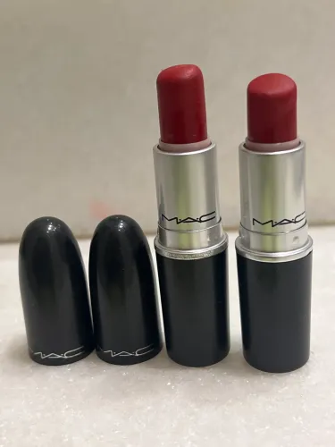 Batom M.A.C - Russian Red