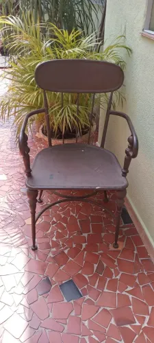 Cadeira decorativa leia a descrição 