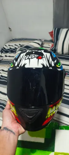 CAPACETE JOKER COMPRADO NO COMEÇO DO ANO COM VISEIRA PRETA