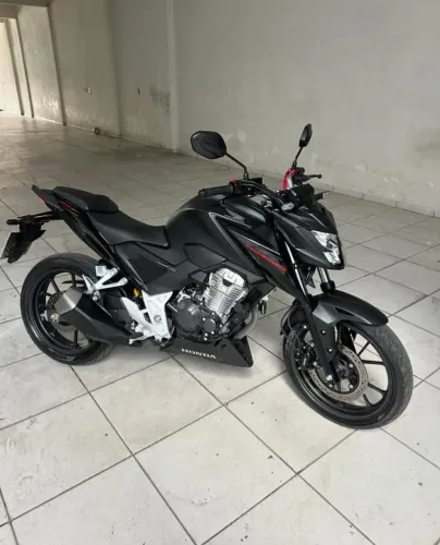 CB TWISTER 300F