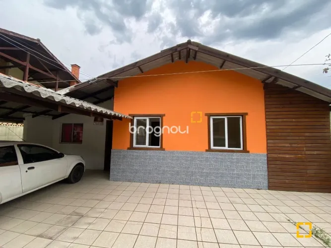 Casa residencial / cormercial no Ribeirão da ilha em Florianópolis SC