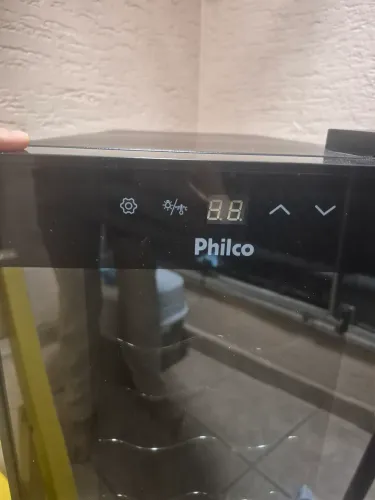 Adega philco 8 Garrafas