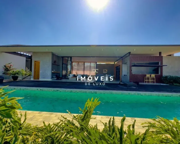 Casa totalmente térrea, com arquitetura moderna, 6 suítes, à venda no Condomínio Fazenda V