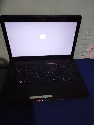 Notebook core i3 suporta i5 e i7 funcionando para estudos trabalhos faculdade ifood