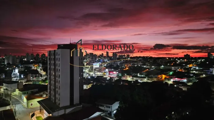 Vende-se apartamento no Edifício Nicolina de Oliveira! Excelente localização na Rua Barão
