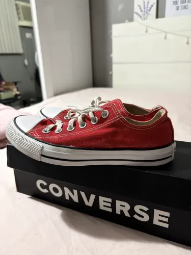 Tênis All Star vermelho