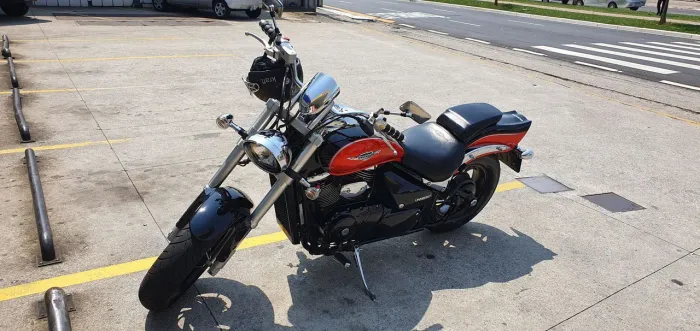 Suzuki Boulevard M 800