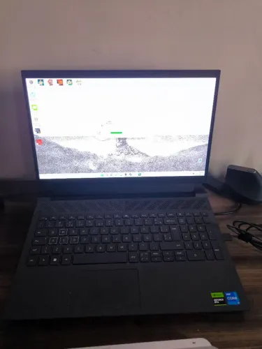 Máquina! RTX4050 I7 - Dell G15 Notebook