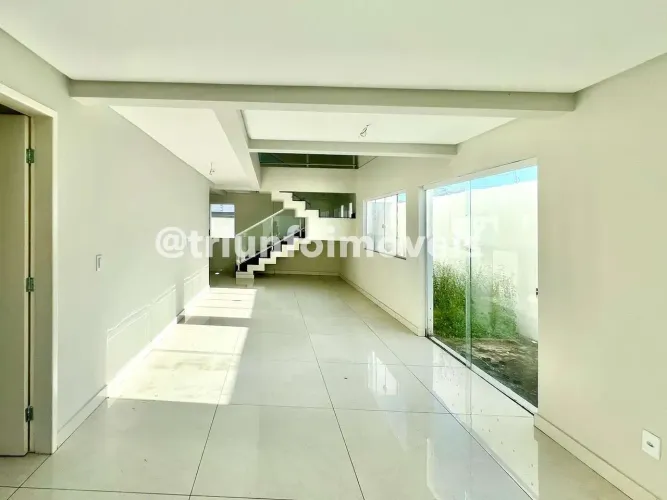 Casa a venda no Ininga com 4 suítes