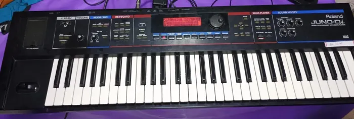 Teclado Roland Juno Di