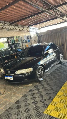 Chevrolet Vectra CD 2.2 16V / 2.0 16V Mec./aut. 2001