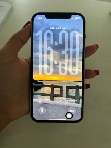 iPhone 12 / 64 gb