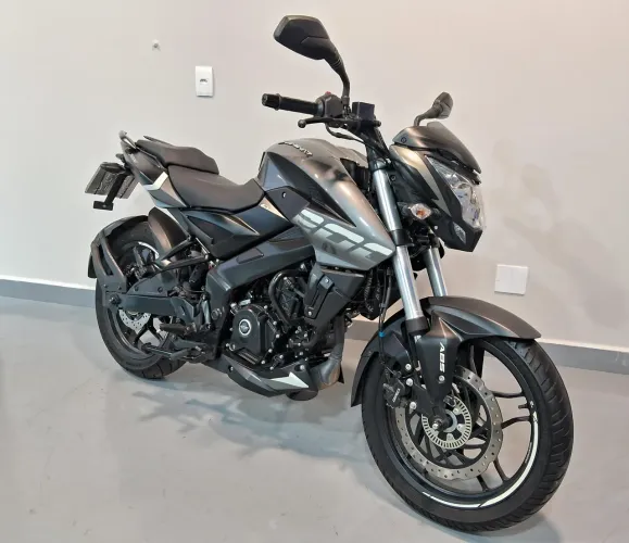 Bajaj DOMINAR 200