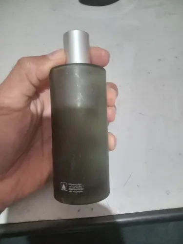 Frasco de loção pós barba vazio 