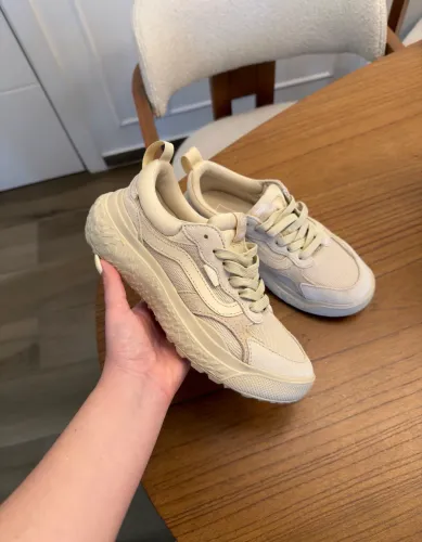 Vans MTE UltraRange Neo VR3 na cor bege